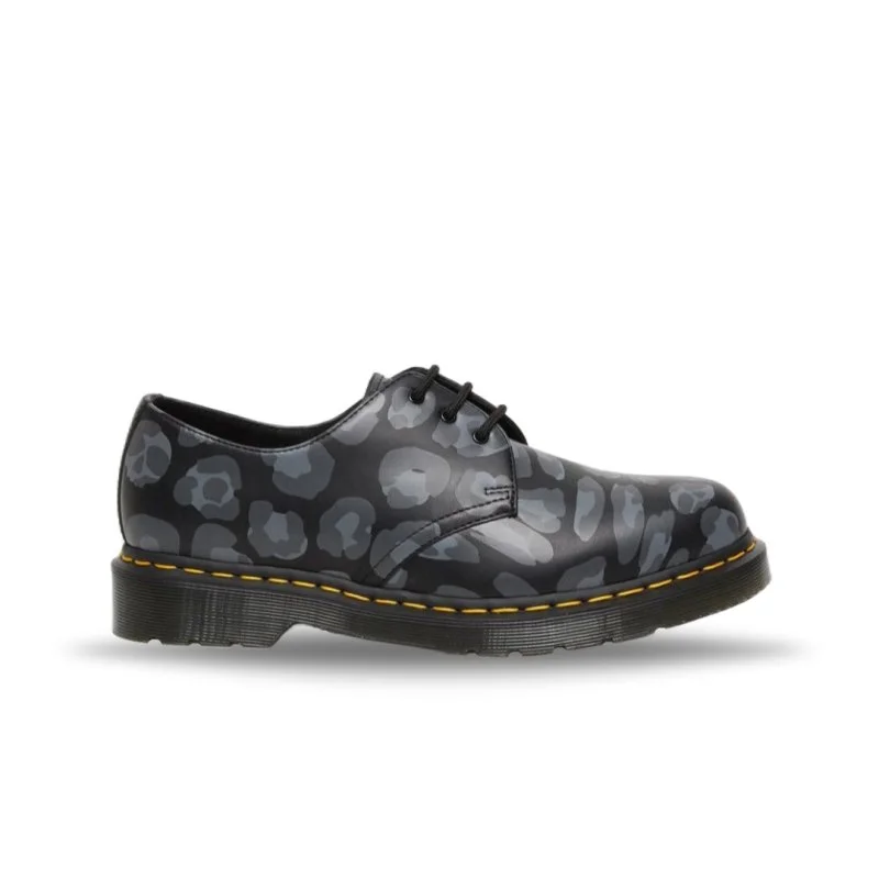 Non - Slip Rubber Sole Women's Oxfords in Navy for Wet and Slippery ConditionsDr. Martens Women's 1461 Distorted Leopard Print - Black