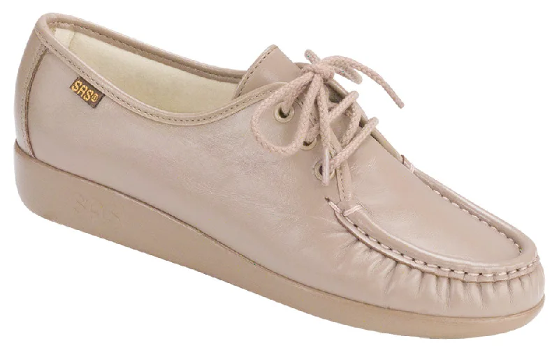 Adjustable Lace - Up Women's Oxfords in Tan for a Customized FitSAS Siesta