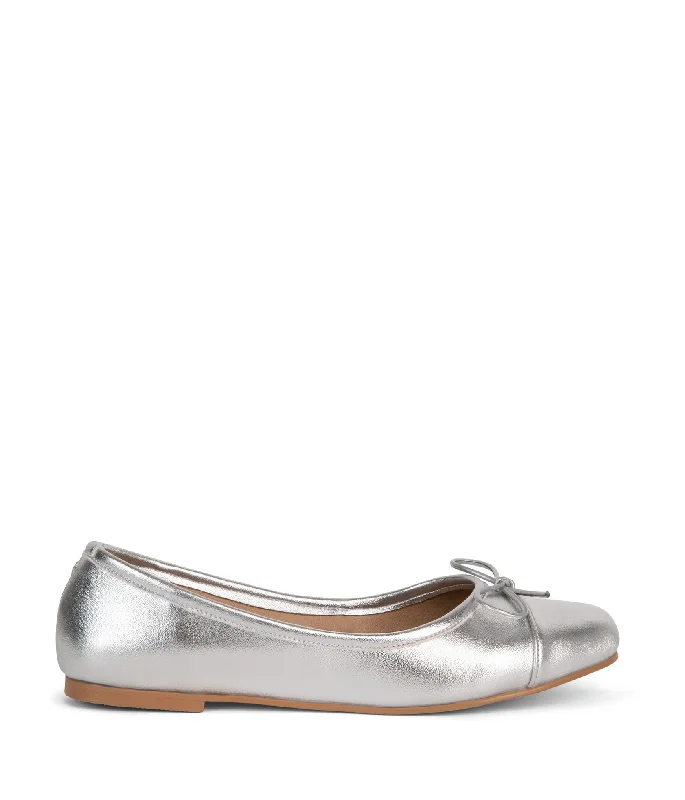 Women's Memory Foam Insole Oxfords in Pink for All - Day ComfortMahon Flat in Silver from Matt & Nat