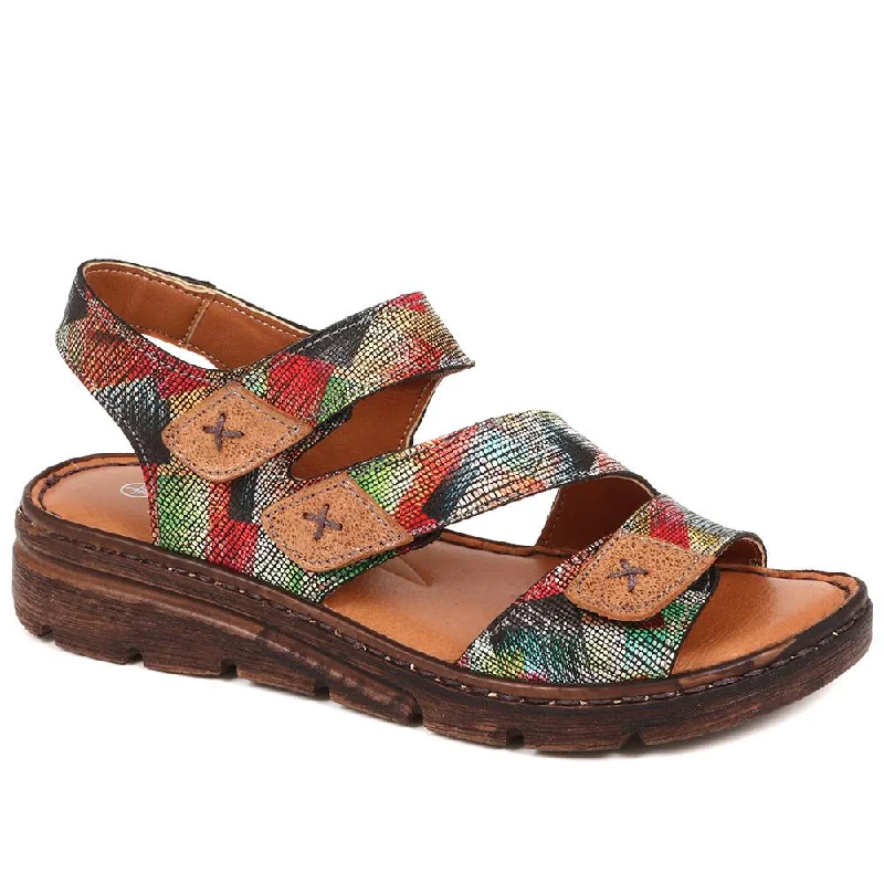 Women's Sandals with a Floral - Printed Upper in Pink for a Feminine Spring LookWomen's Sandals with a Floral - Printed Upper in Pink for a Feminine Spring LookLeather Touch Fasten Sandals - LUCK37005 / 323 988