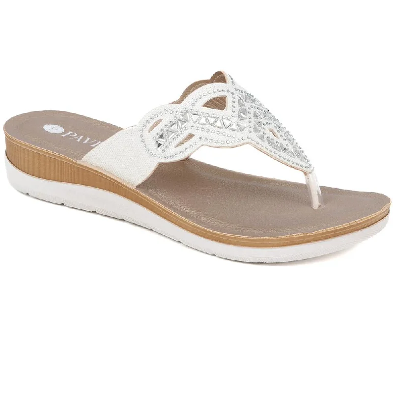 Sustainable Women's Recycled Material Sandals in Beige for Eco - Conscious ShoppersSustainable Women's Recycled Material Sandals in Beige for Eco - Conscious ShoppersToe-Post Sandals - INB39065 / 325 179