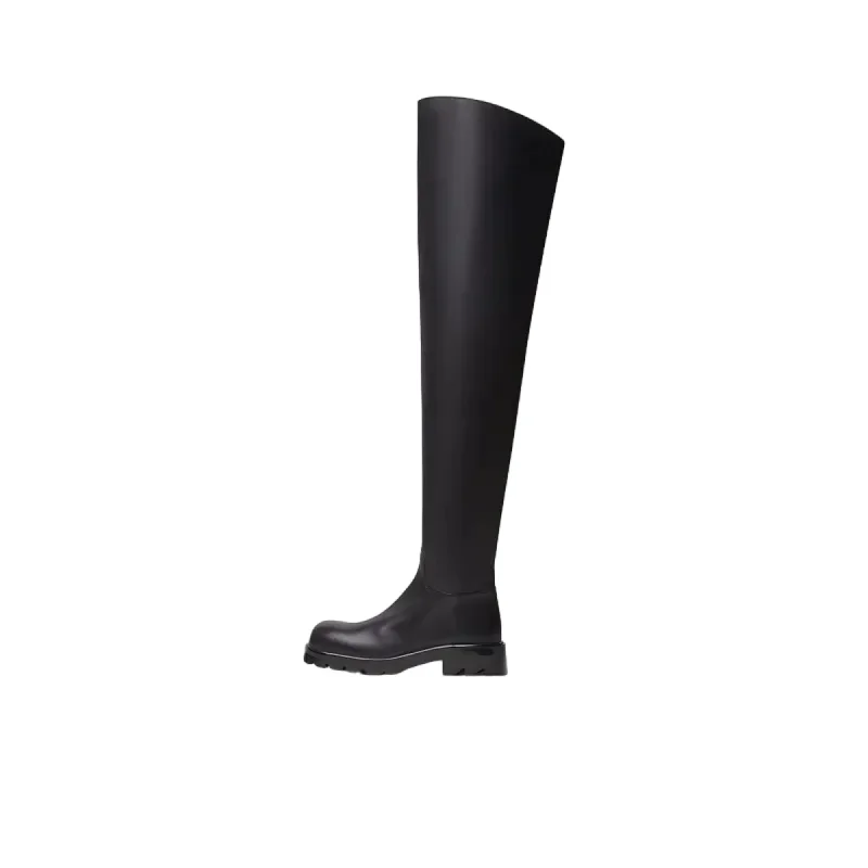 Women's Knee - High Leather Riding Boots in Black for a Classic Equestrian LookBottega Veneta Strut High Boots