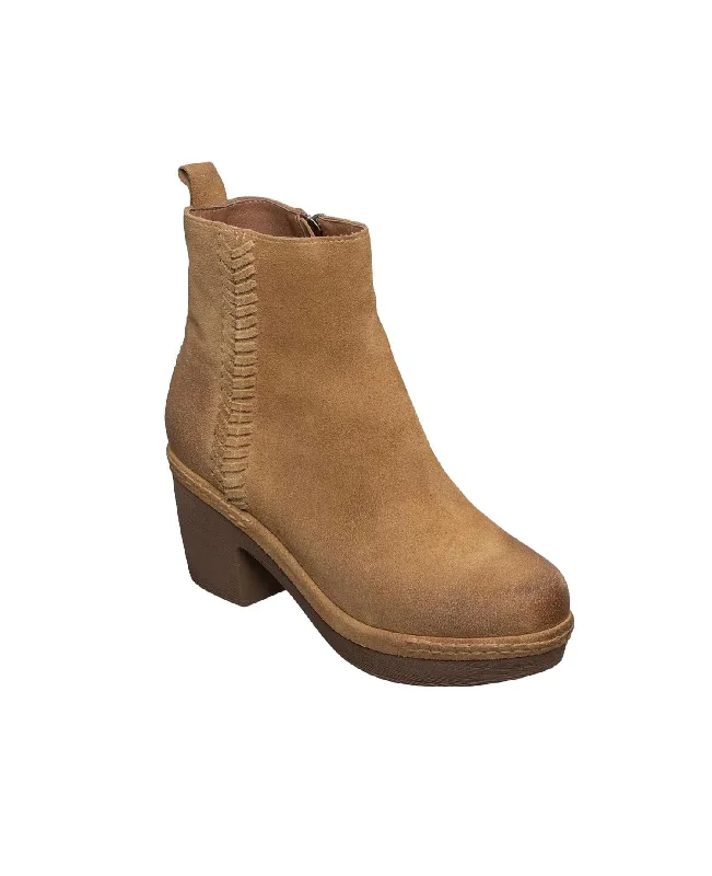 Women's Wedge - Heeled Ankle Boots in Navy Blue for a Comfortable and Trendy OptionWomen's Shaina Short Boot In Taupe